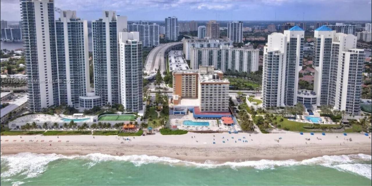 Ramada Plaza By Wyndham Marco Polo Beach Resort Golden Beach Kültér fotó