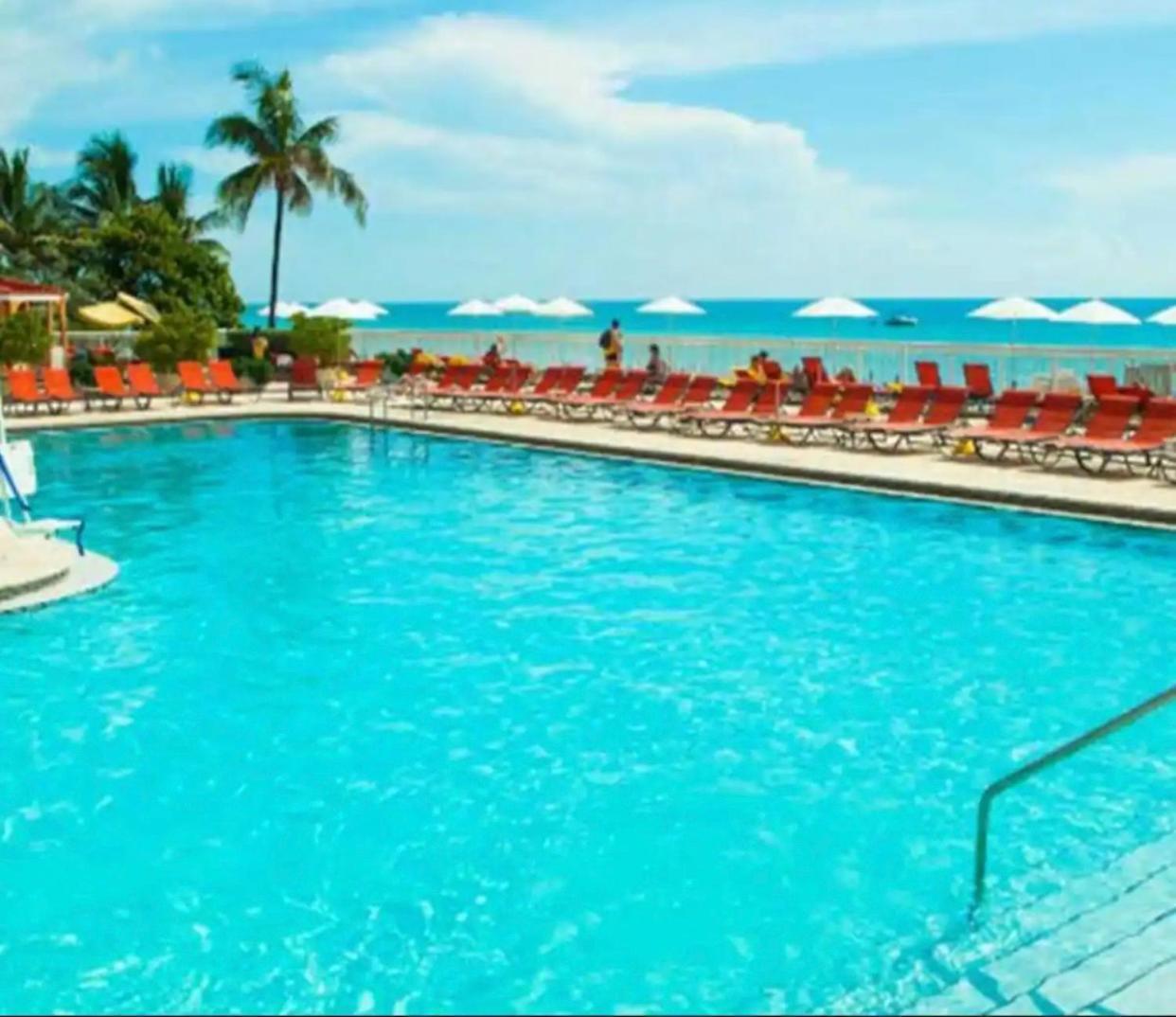 Ramada Plaza By Wyndham Marco Polo Beach Resort Golden Beach Kültér fotó