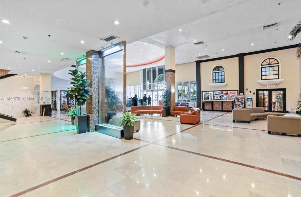 Ramada Plaza By Wyndham Marco Polo Beach Resort Golden Beach Kültér fotó