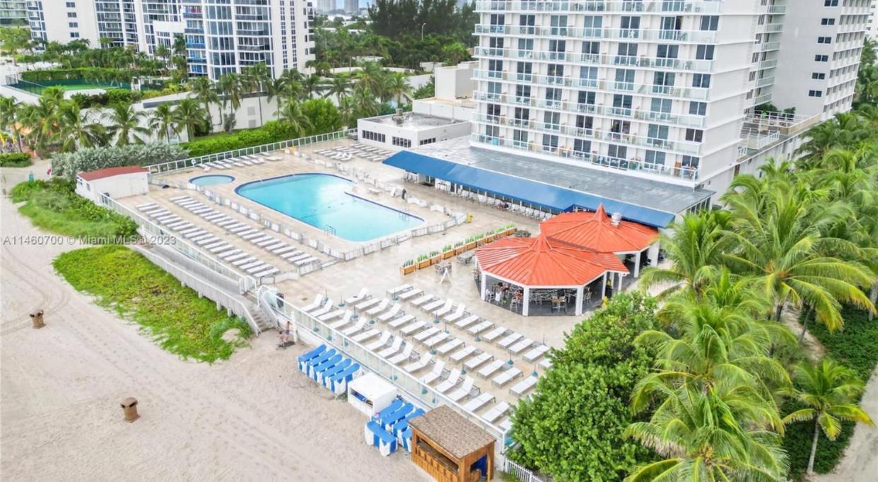 Ramada Plaza By Wyndham Marco Polo Beach Resort Golden Beach Kültér fotó